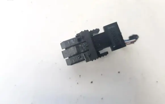 BMW 1 E81 E87 Brake pedal sensor switch 914688962