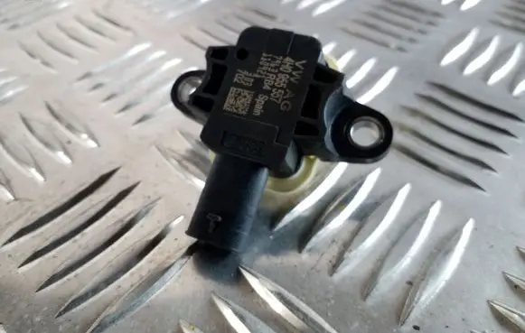 Audi A6 C7 Airbag deployment crash/impact sensor 4H0955557