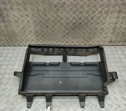 BMW iX Intercooler air guide/duct channel 8738428