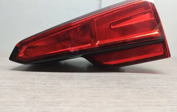 Audi A4 S4 B9 Tailgate rear/tail lights 8W5945076 80009203 2SA01224902