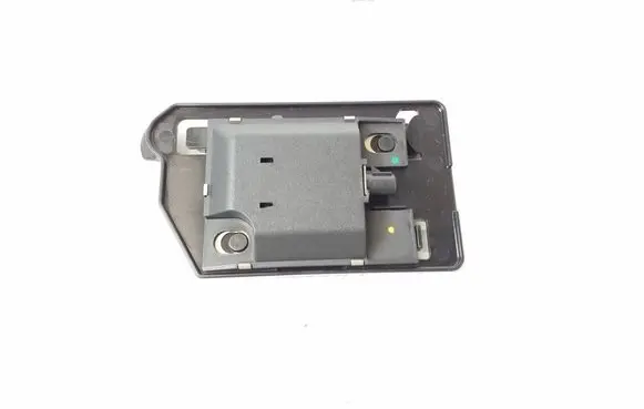 Mercedes-Benz S W221 Radio/CD/DVD/GPS head unit A2215457140