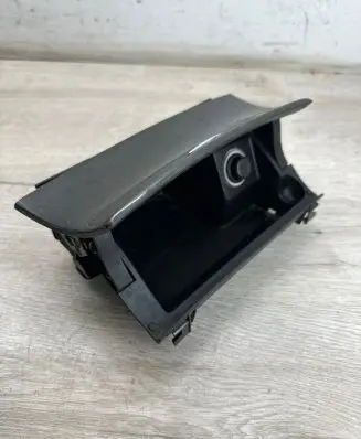 Ashtray (front)