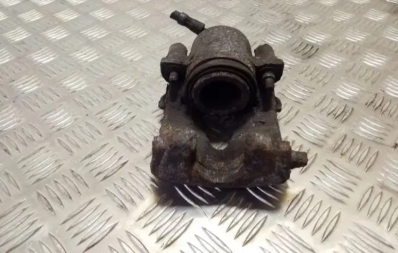 Volkswagen Golf IV Front brake caliper