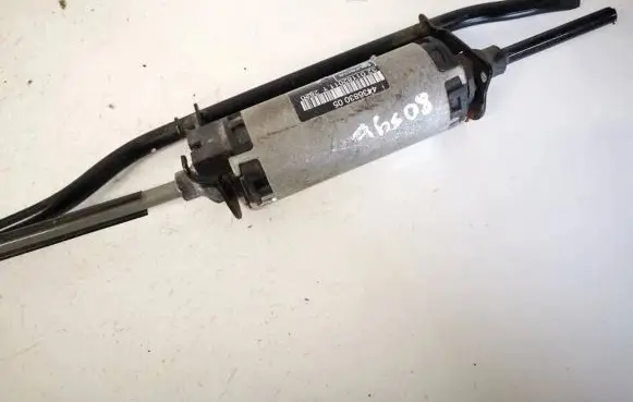 Renault Megane II Seat adjustment motor 443663005 4436630