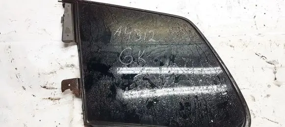 Volkswagen Touareg I Rear side window