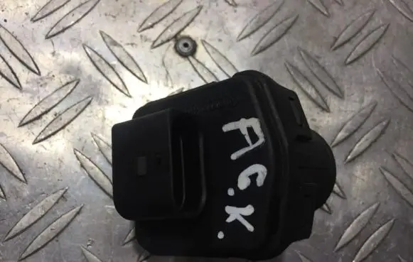 Headlight level adjustment motor