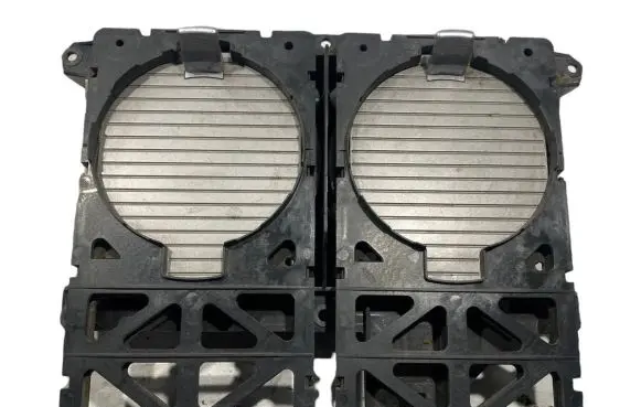 Cup holder front