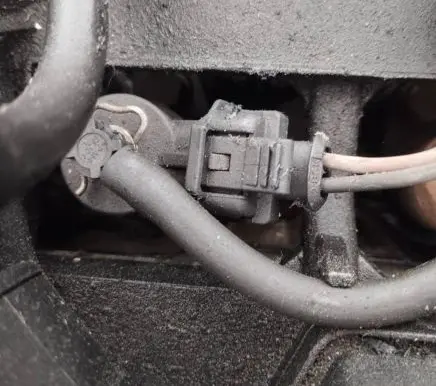 Peugeot 206 Fuel injector 0445110075 9641496180