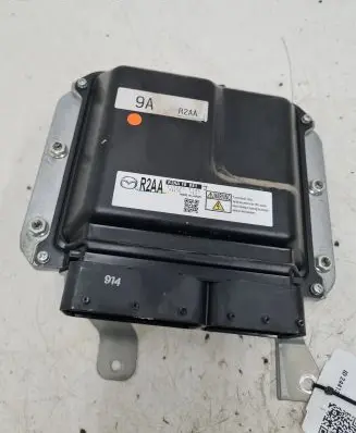 Mazda 6 Engine control unit/module R2AA18881