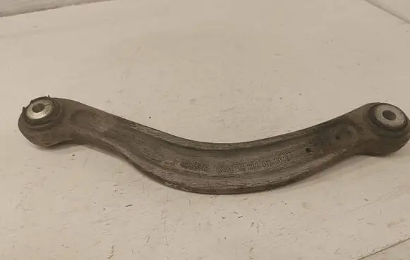 Mercedes-Benz C W204 Rear control arm A20407F12