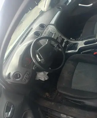Ford Mondeo MK IV Dashboard