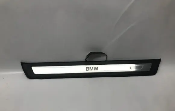 BMW 5 F10 F11 Other sill/pillar trim element 51477337017 7337017