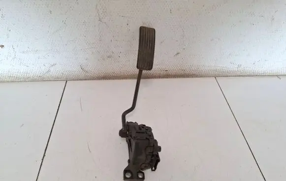 Volvo S40, V40 Accelerator throttle pedal 30865642 M865642