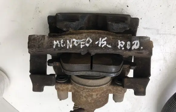 Ford Mondeo MK V Front brake caliper