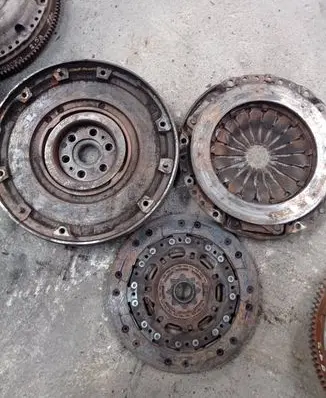 Ford Mondeo Mk III Clutch set kit 1S717550BA
