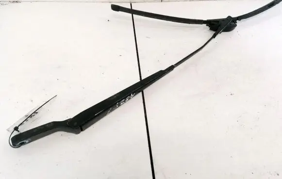 Citroen C5 Front wiper blade arm