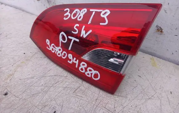 Peugeot 308 Rear/tail lights 9678094880