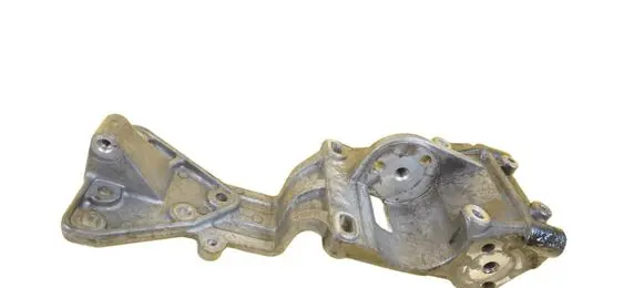 Ford Kuga I Engine mounting bracket 31251652