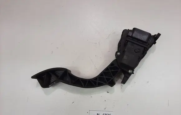 Mazda 3 I Accelerator throttle pedal 6PV00864101