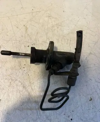 BMW 5 E60 E61 Clutch slave cylinder 6642