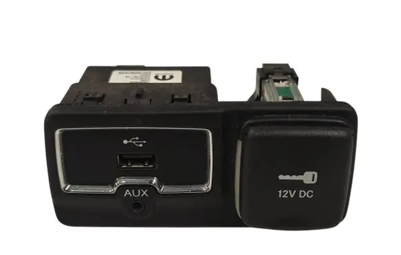 Jeep Renegade AUX in-socket connector 735604054