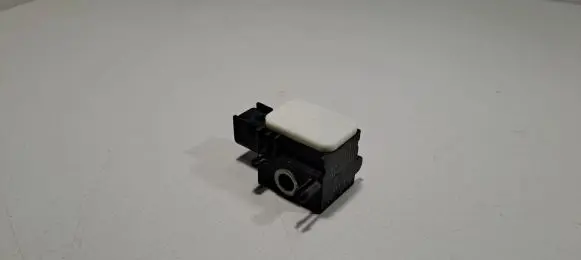 Hyundai Santa Fe Airbag deployment crash/impact sensor 959202B000