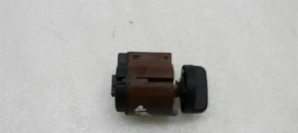 BMW 5 E39 Fog light switch 8363684