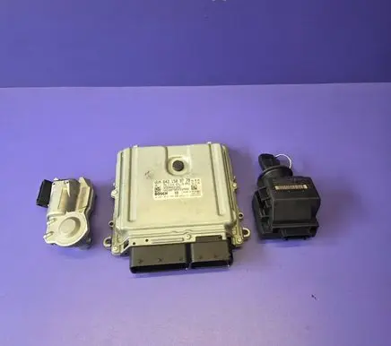 Mercedes-Benz CLS C219 Engine ECU kit and lock set A6421509779 1039S12873 0281012782