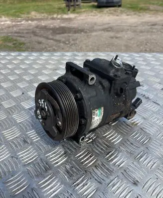 Volkswagen Touran I Air conditioning (A/C) compressor (pump) 1K0820803S 026127046B4 R13428680P