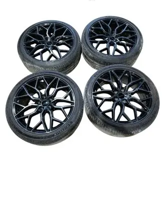 Tesla Model S R20 alloy rim