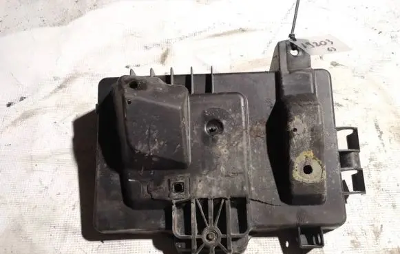 Opel Astra G Battery bracket 09225577