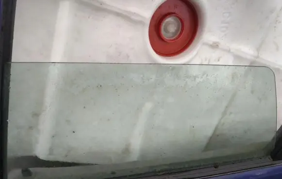 Opel Vectra B Rear door window glass 