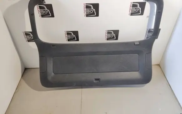 Volkswagen Tiguan Tailgate trim 5N0867601