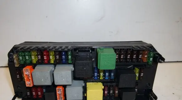 Mercedes-Benz SLK R172 Fuse module A2129009908