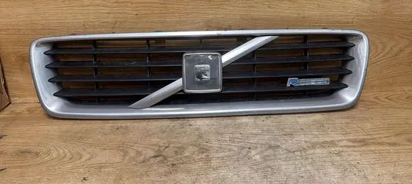 Volvo C30 Front grill 30657194 30655403