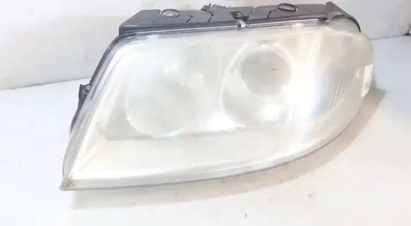 Volkswagen PASSAT B5.5 Headlight/headlamp