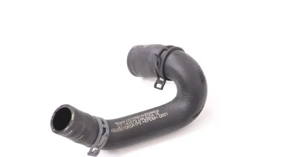 Mercedes-Benz C W205 Engine coolant pipe/hose 0613561A