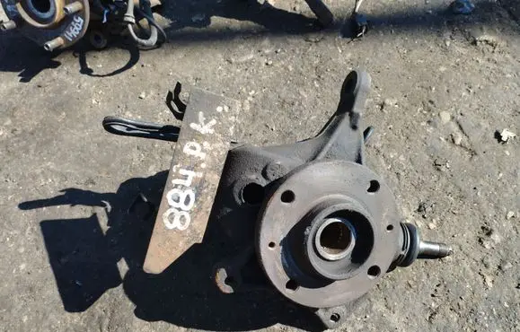 Citroen C5 Front wheel hub