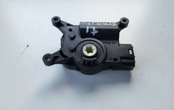 Skoda Superb B8 (3V) A/C air flow flap actuator/motor 