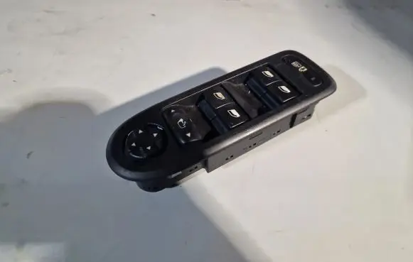 Citroen C5 Electric window control switch