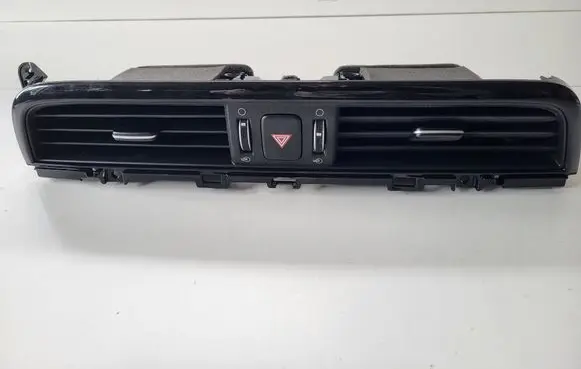 KIA Optima Dash center air vent grill 84760D4000
