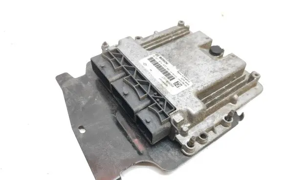 Renault Trafic III (X82) Engine control unit/module 237106626R 237109983R 0281034037