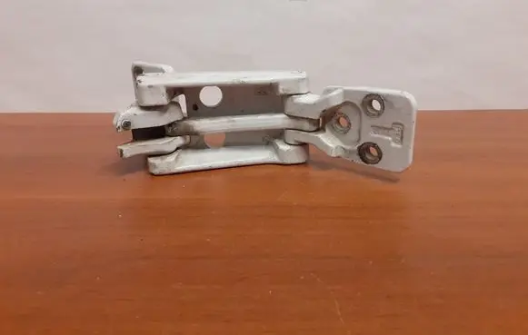 Mercedes-Benz Sprinter W906 Rear door lower hinge A9067400237 7790