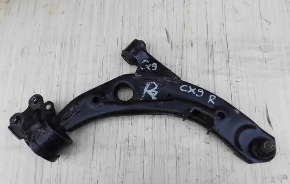 Mazda CX-3 Front lower control arm/wishbone 65566556