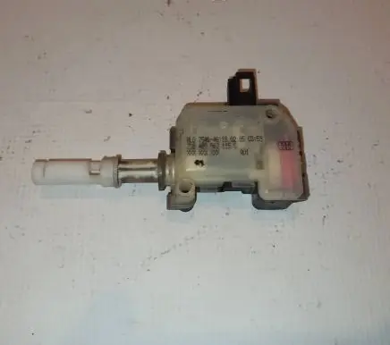 Audi A3 S3 8L Tailgate boot lock/latch motor 4B9962115C
