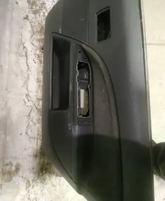 Ford Mondeo Mk III Front door card panel trim 