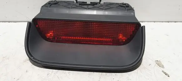Honda CR-V Third/center stoplight
