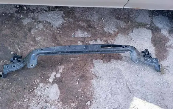 Ford Mondeo MK V Radiator support slam panel