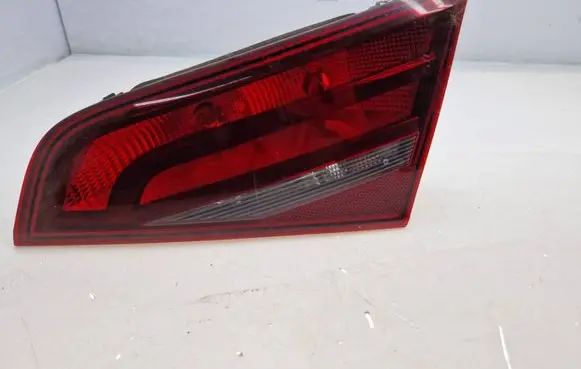 Audi A3 S3 8V Tailgate rear/tail lights 8V4945094