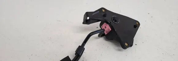 Nissan Qashqai Accelerator throttle pedal 1572B 00223